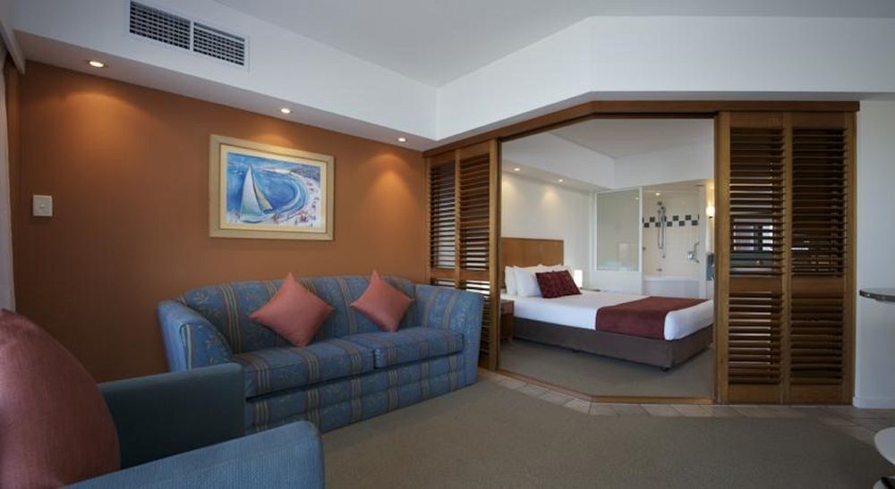 Ramada Resort By Wyndham Golden Beach Caloundra Exterior photo